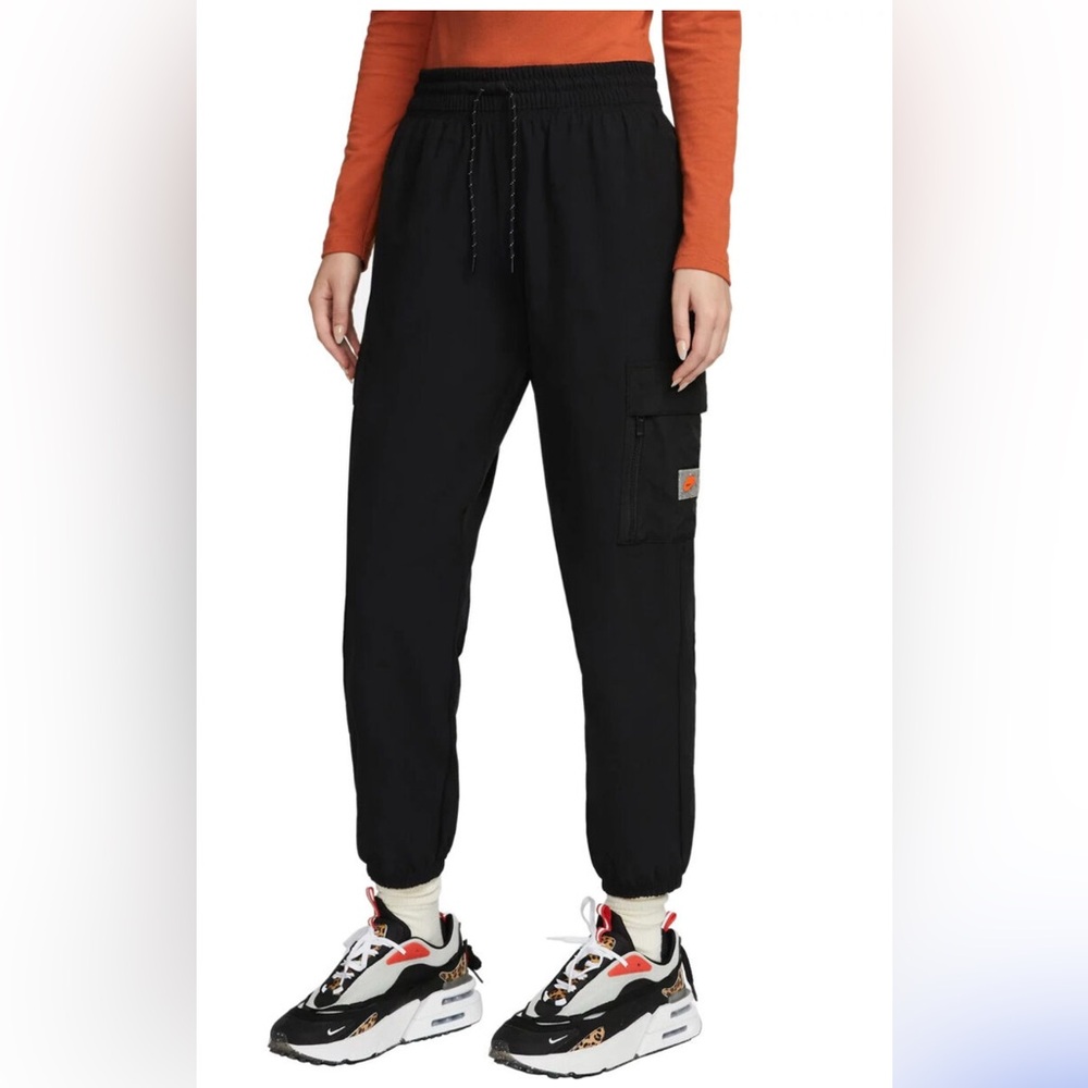 Nike Sportswear Black Utility Woven Cargo Women Pants